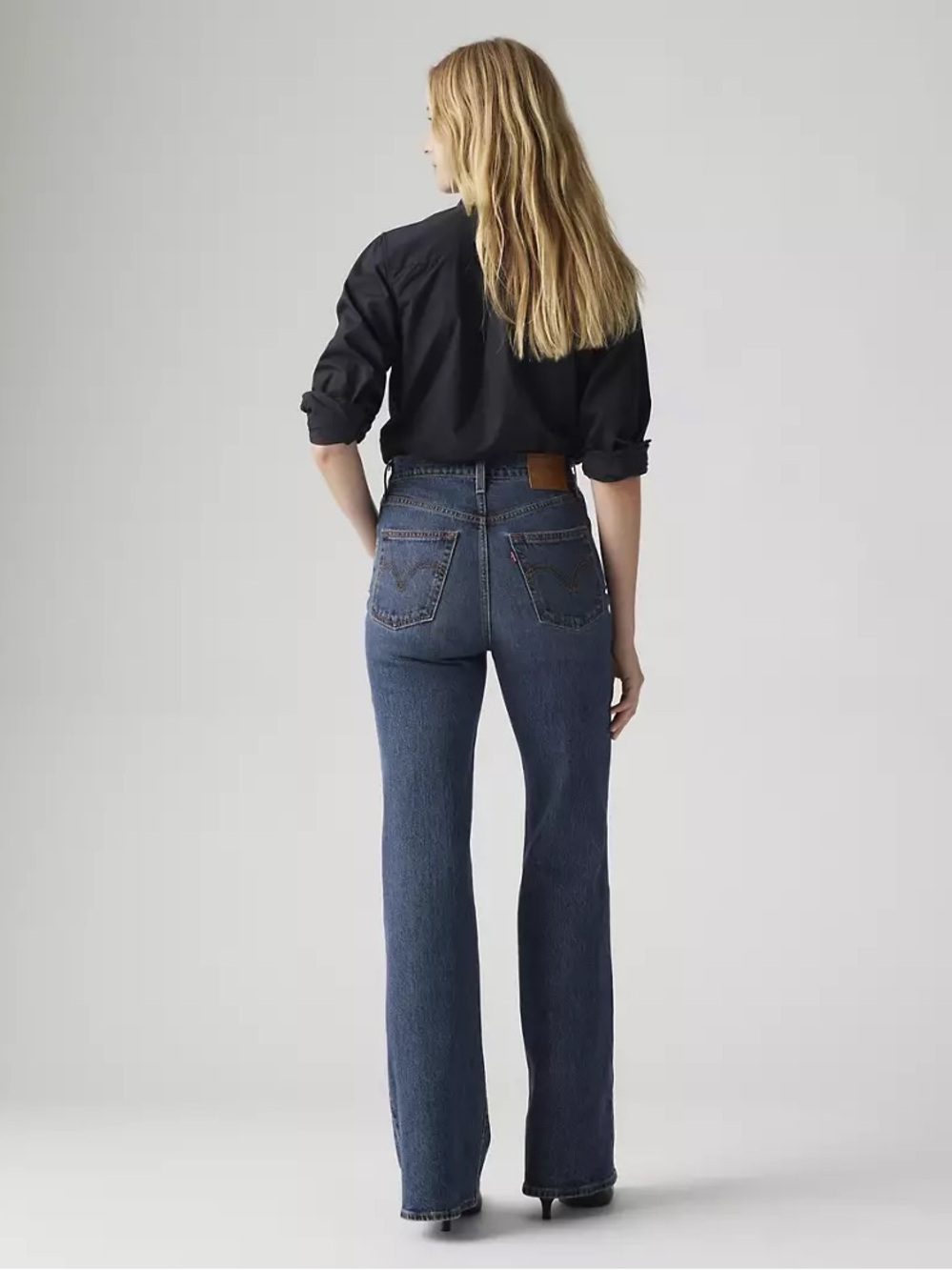 Levi’s Ribcage Bell - 33”x32” - Picture 2 of 5